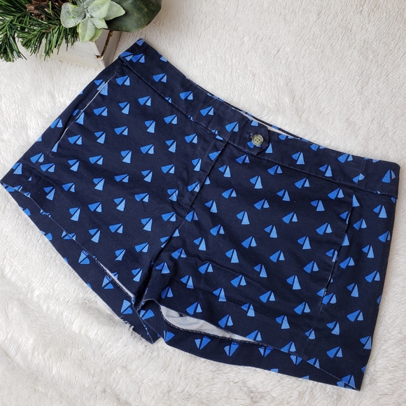 🚨NEW J Crew Blue Abstract Sailboat Chino Shorts - Picture 1 of 9
